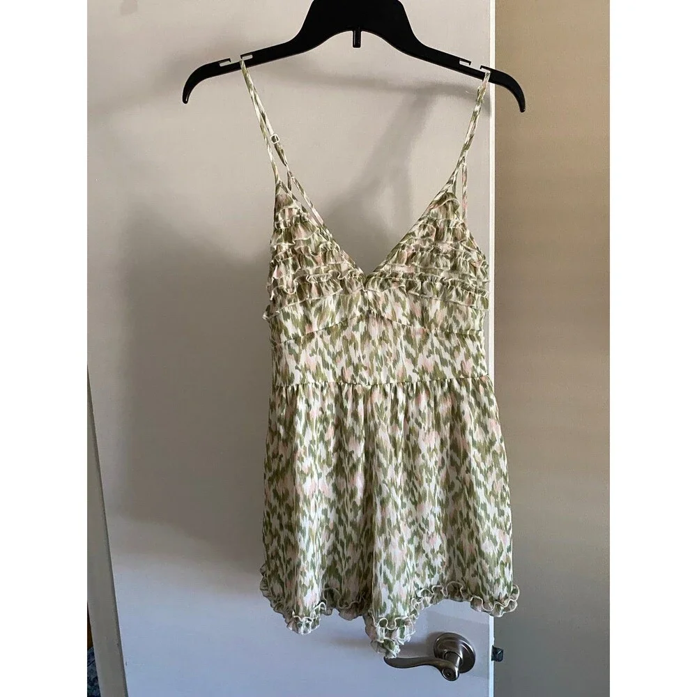Francesca’s Mi Ami Katrina Ruffle Romper Size XS NWT